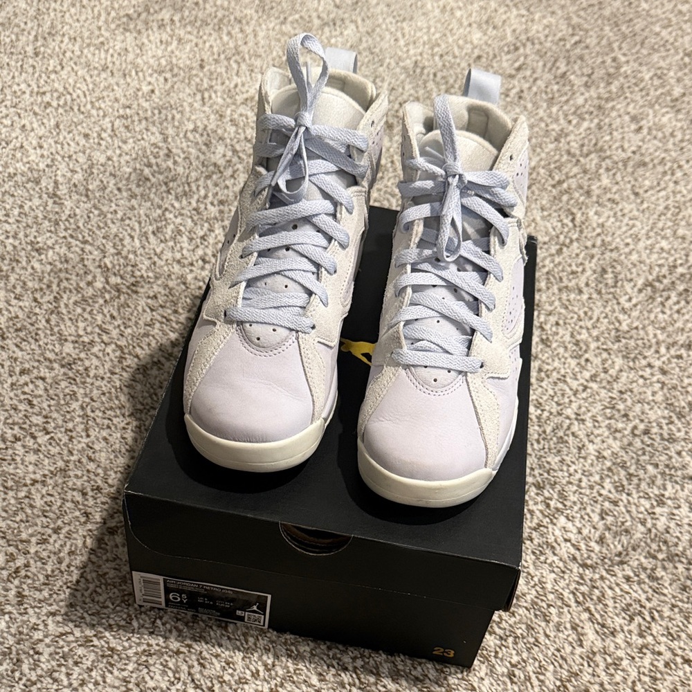 AIR JORDAN 7 RETRO SNEAKERS